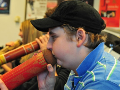 Workshops didgeridoo aan het Lyceum te Zeist